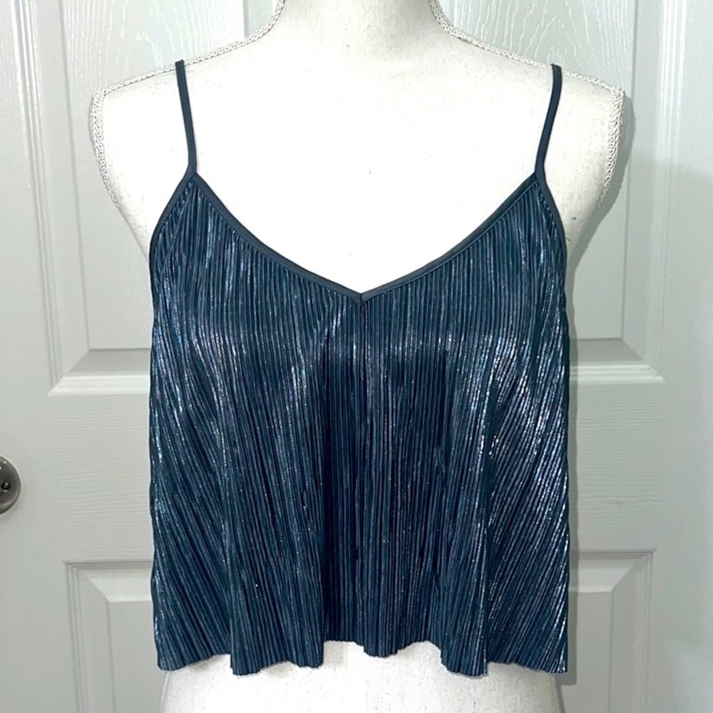 🖤VICTORIA’S SECRET- SEXY SHIMMERY DARK BLUE-GRAY CROPPED CAMI SIZE MEDIUM🖤